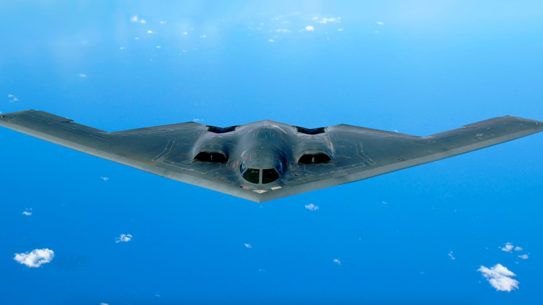 10 Facts About The B-2 Spirit Bomber – War Bird Fanatics