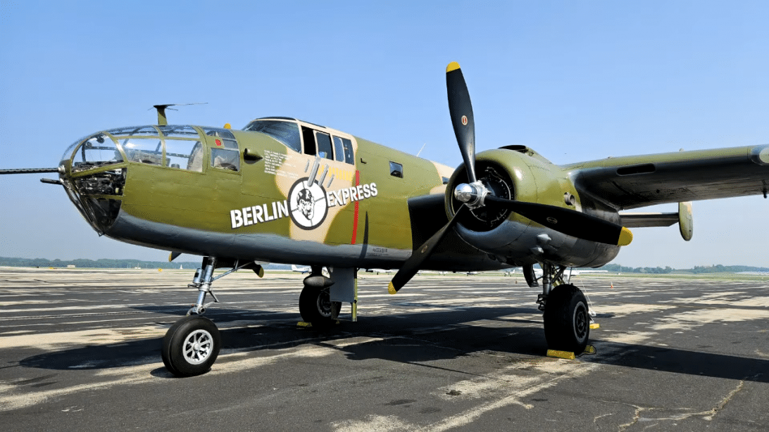 B-25 Mitchell “Berlin Express” Starts Her Loud Engines – War Bird Fanatics